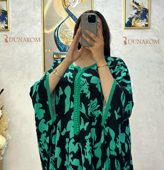 فراشة عريضة مغربية أنيقة 🧥 راحة وأناقة بتصميم واسع وعصري